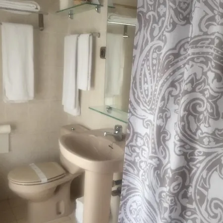 オベテンセ * オビエド