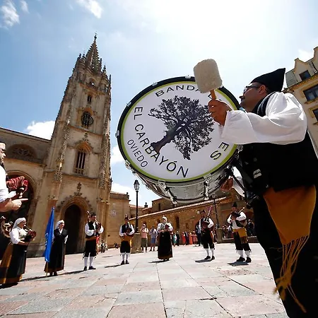 ホテル オベテンセ オビエド