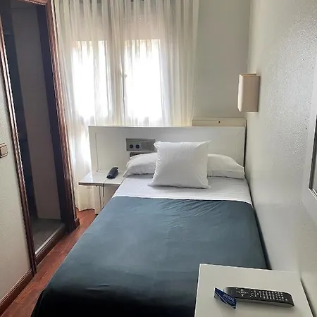 オベテンセ ホテル オビエド